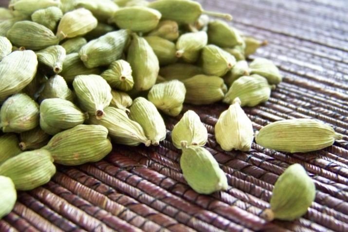 रात के वक्त सिर्फ 2 इलायची और फिर देखें कमाल, 5 दिन के अंदर दिखेगा फायदा रात के वक्त सिर्फ 2 इलायची और फिर देखें कमाल, 5 दिन के अंदर दिखेगा फायदा