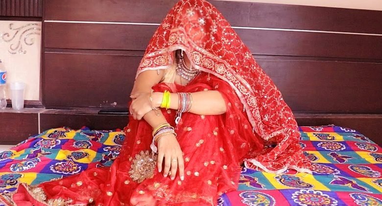 नई नवेली दुल्हन ने रात के 12 बजे कमरे में बुलाया बॉयफ्रेंड फ़िर जो हुआ देख सब रह गए हैरान