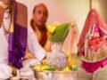 शादी के मंडप में कांड: दूल्हे के सामने ही पंडित के साथ फरार हो गई दुल्हन, साथ में ले गई लाखो रुपये के गहने फिर मच गया हड़कंप